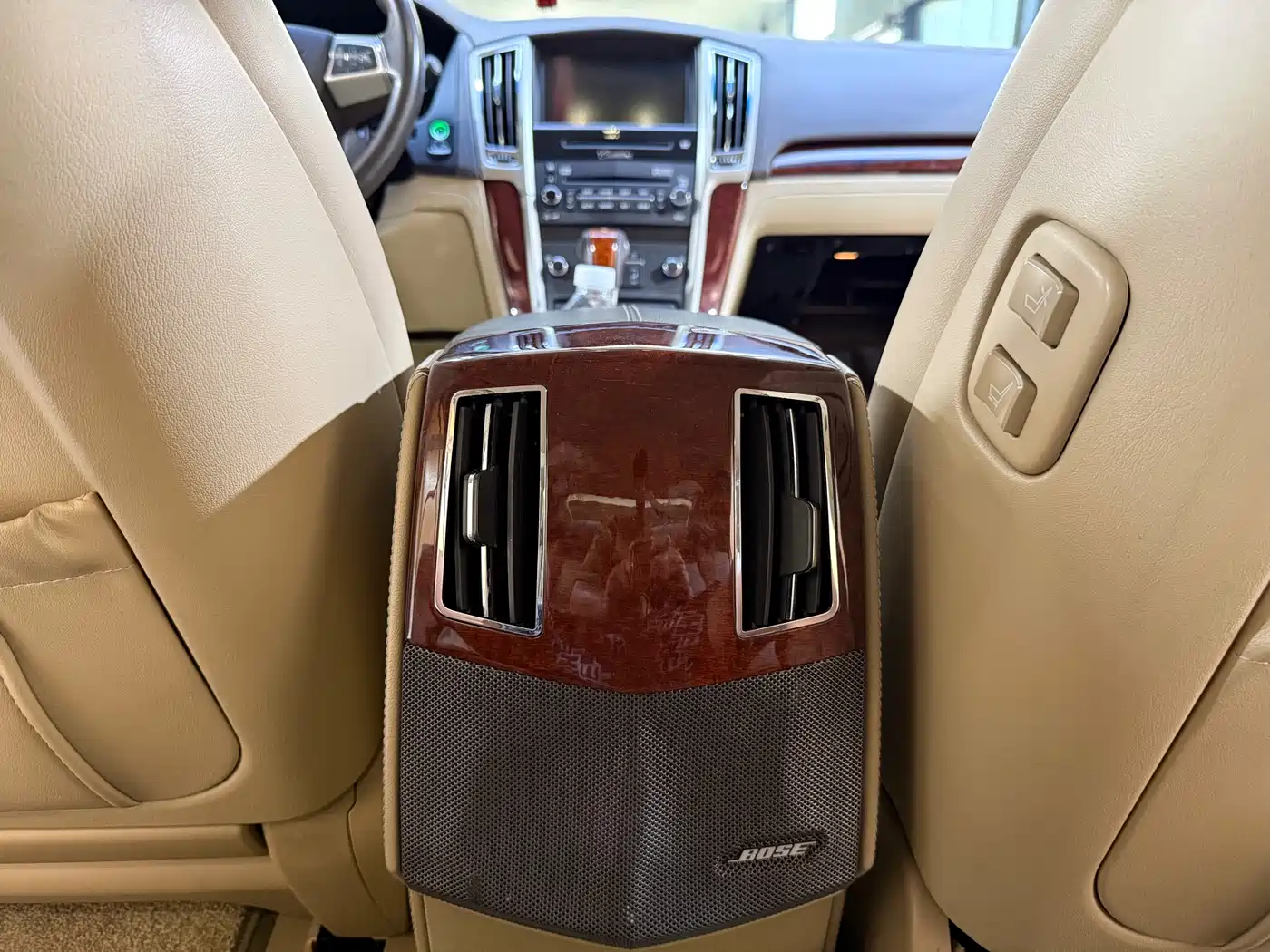 Cadillac SLS 2012 2.0T Comfort фото 17