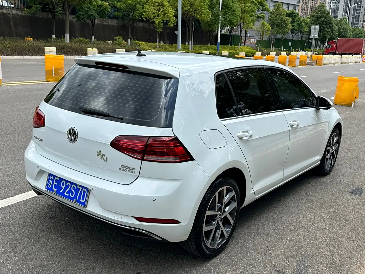 Volkswagen Golf 2020 Beloved Edition 280TSI DSG Comfort фото 6