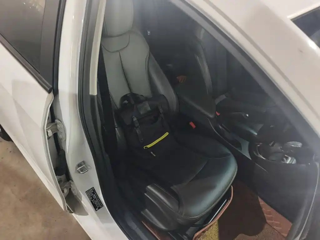 Фото 25 - Buick Excelle
