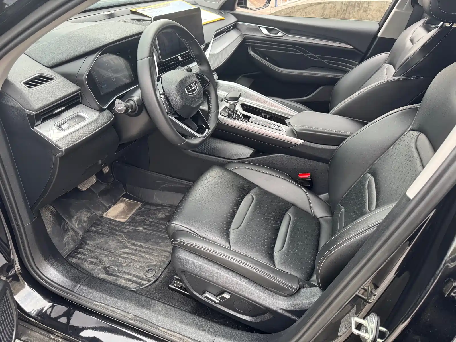 Фото 7 - Geely Preface
