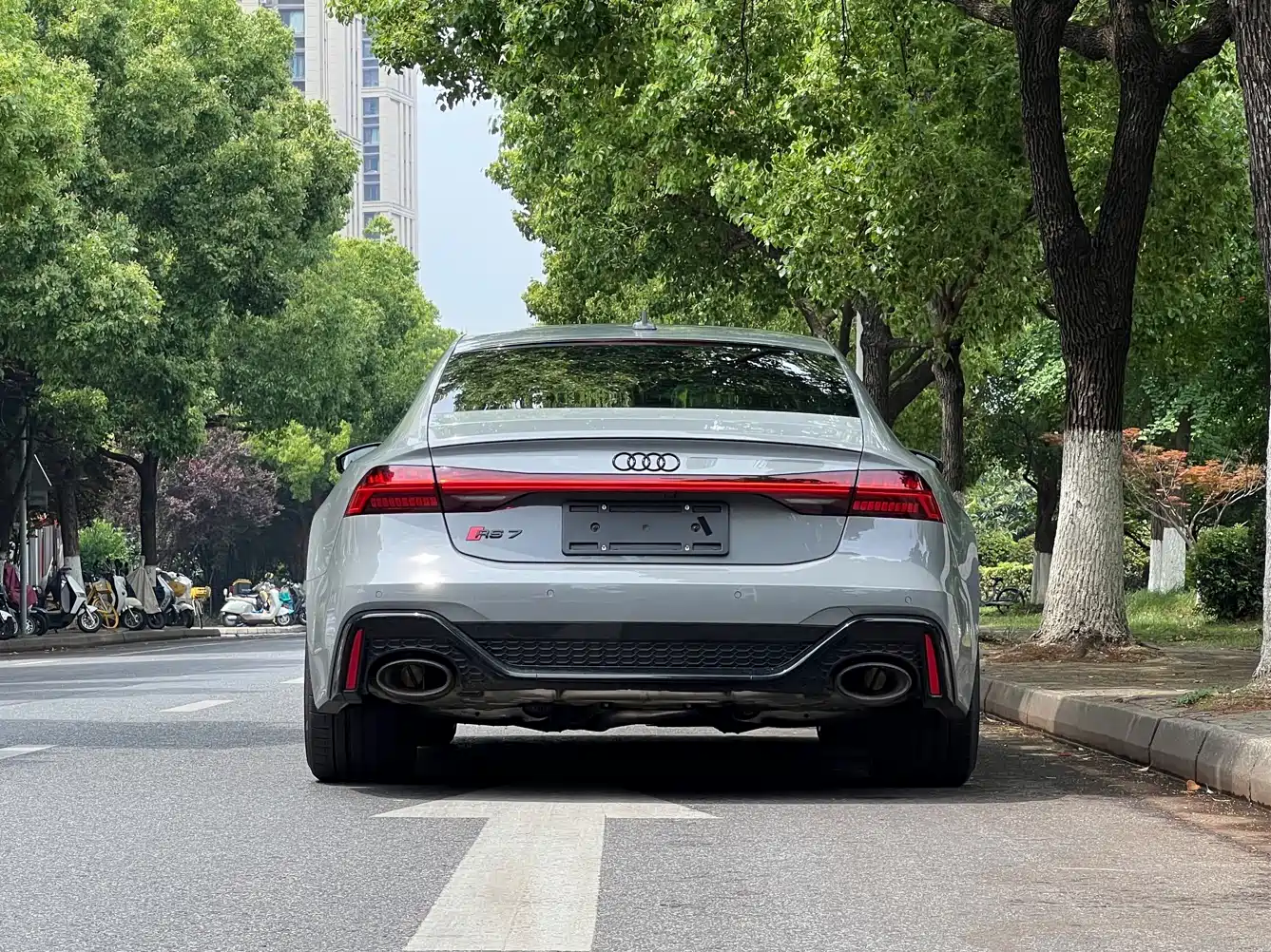 Audi RS 7 2024 RS 7 4.0T Sportback Performance фото 4