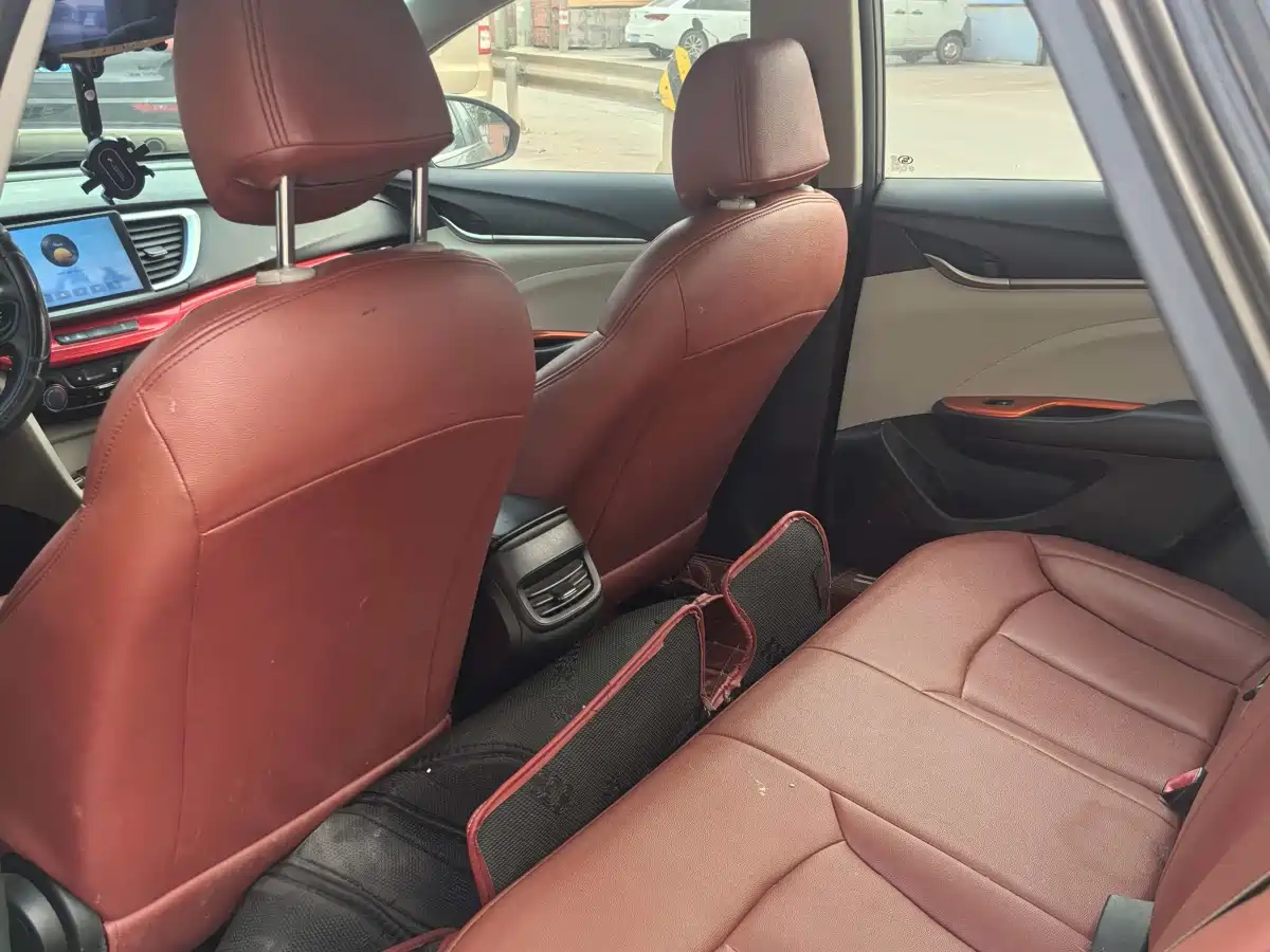 Buick Excelle 2015 15N Automatic Progressive фото 8