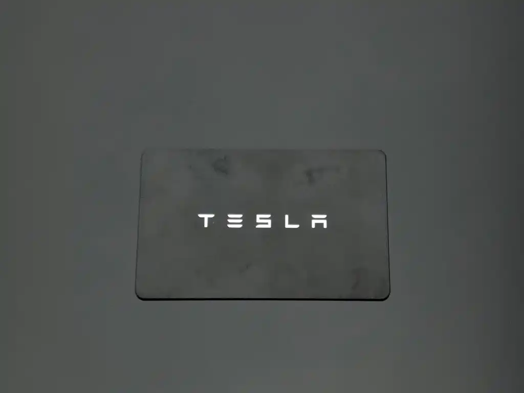 Photo 19 - Tesla Model 3