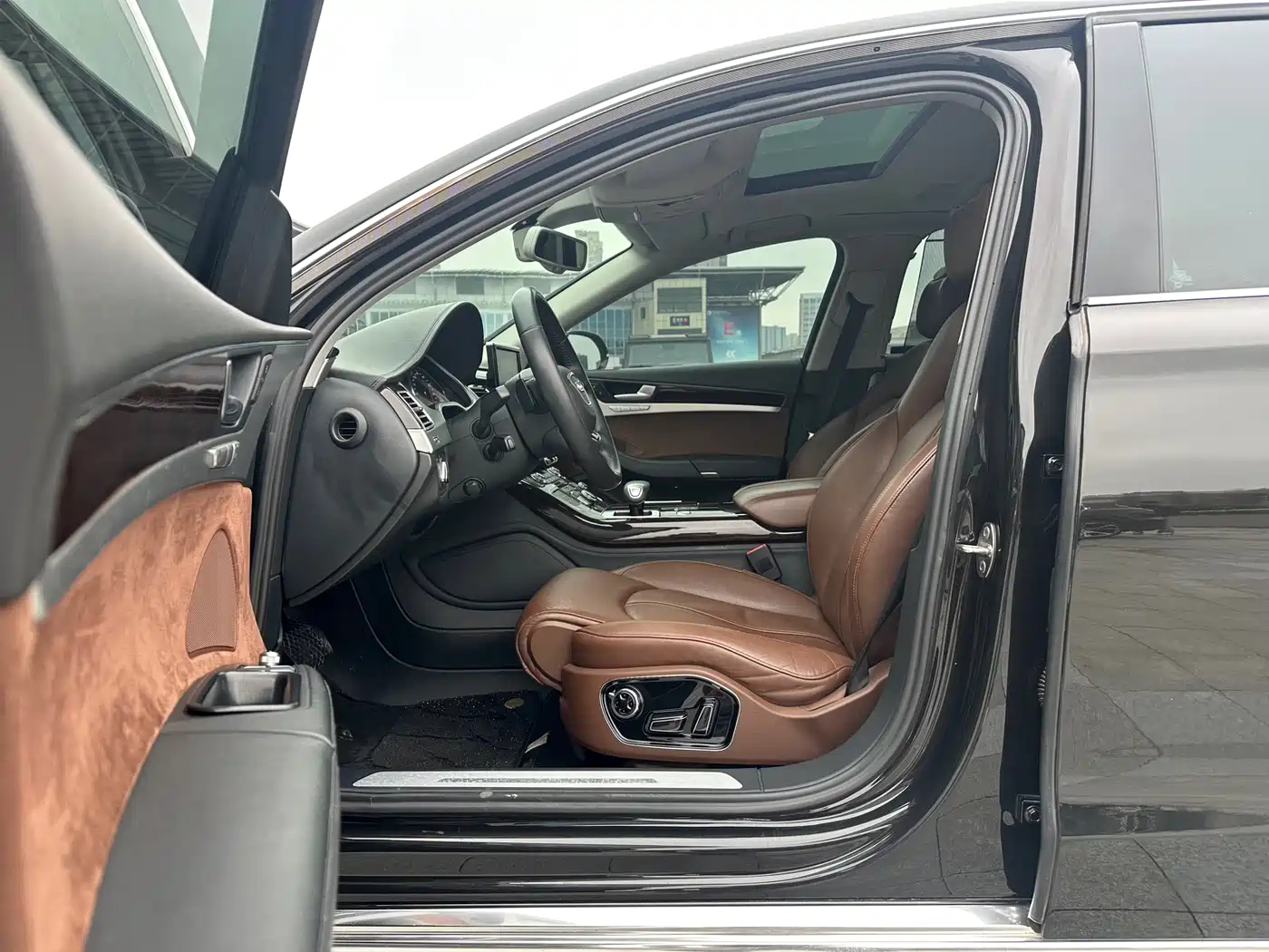 Audi A8 2014 A8L 45 TFSI quattro Luxury фото 12