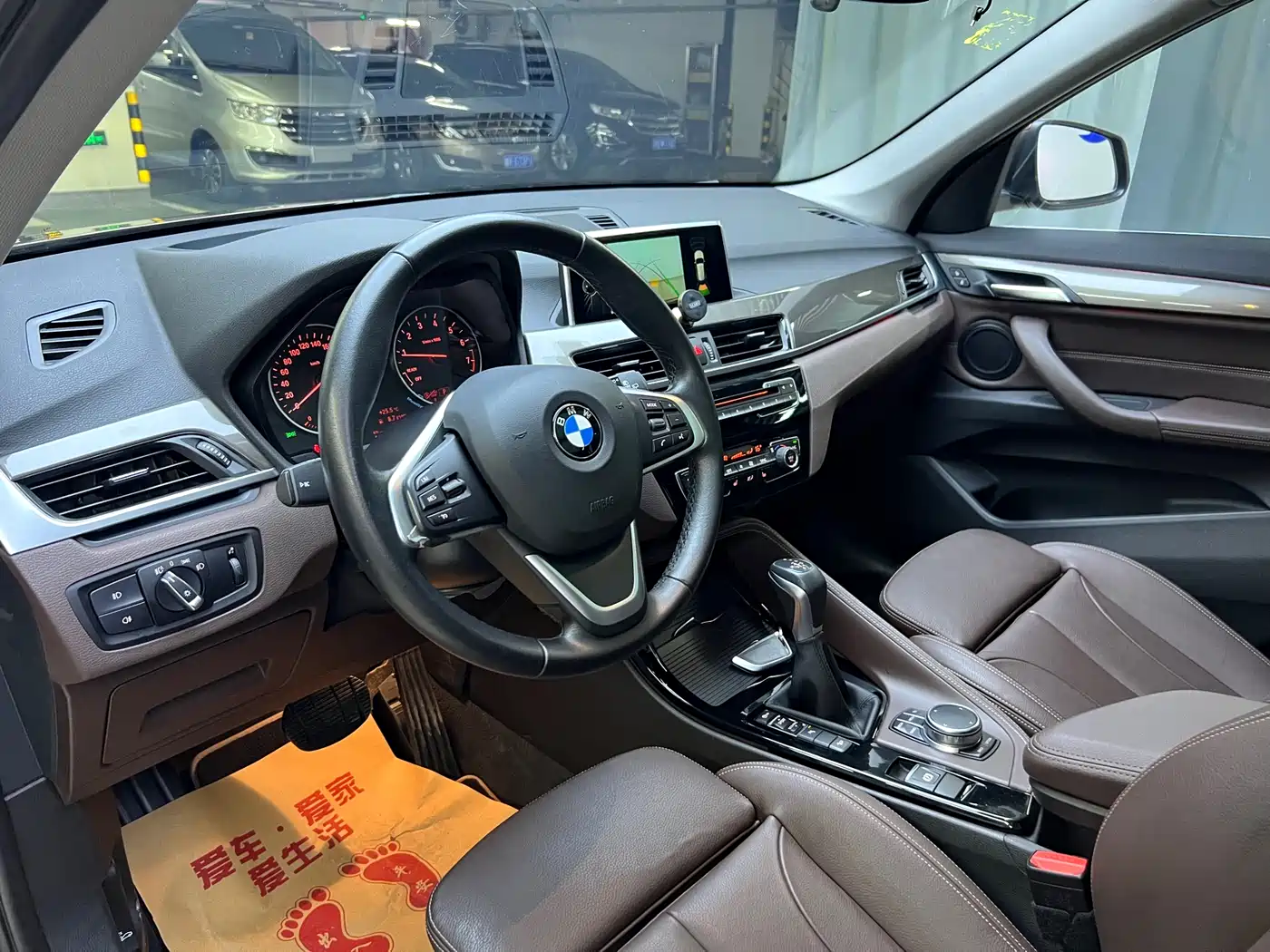 BMW X1 2016 xDrive20Li Luxury Model фото 9
