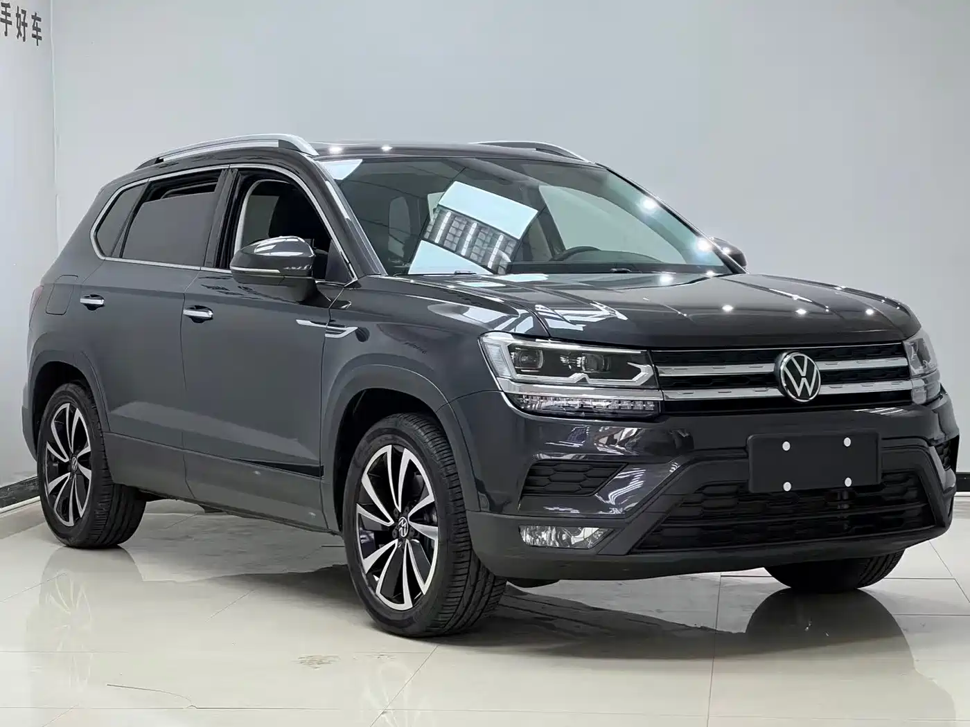 Volkswagen Tharu 2022 280TSI FWD Luxury Edition фото 3