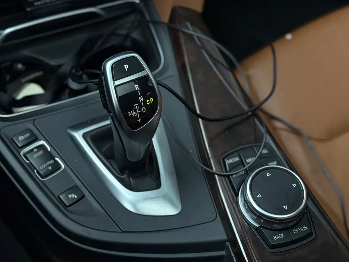 BMW 3 Series 2016 328Li Luxury Design Package фото 17