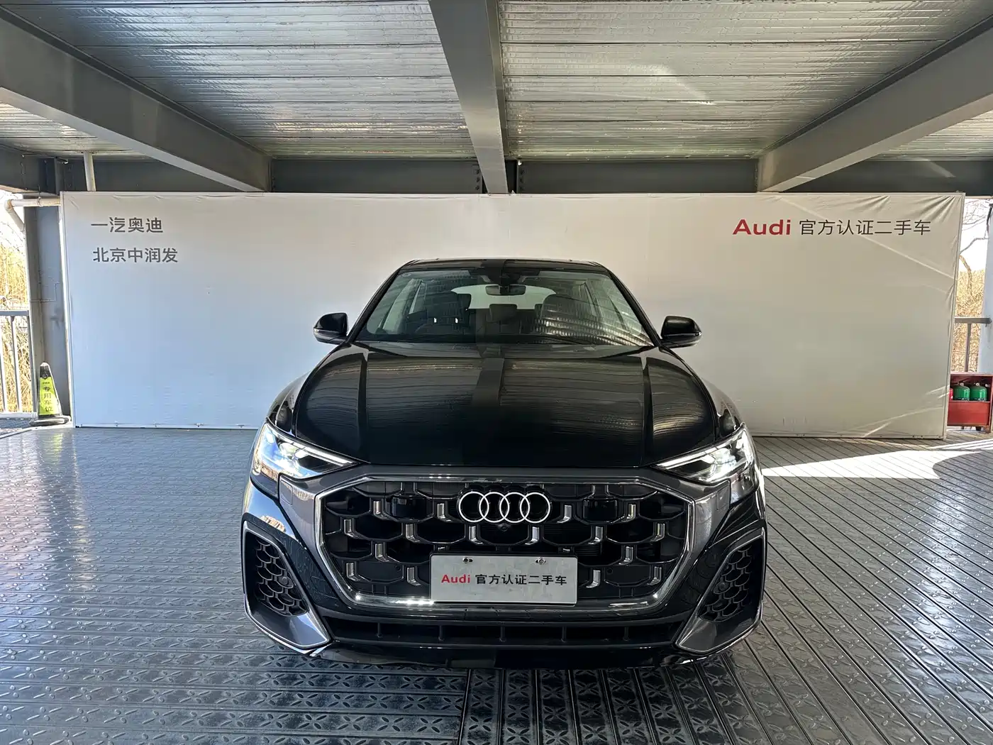 Audi Q8 2024 55 TFSI Luxury Sport фото 2