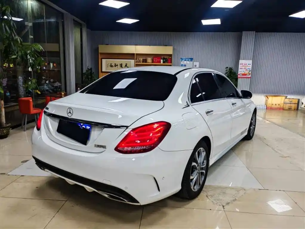 Mercedes-Benz C-Class 2017 Facelift C 180 L Fashion Sport Edition фото 9