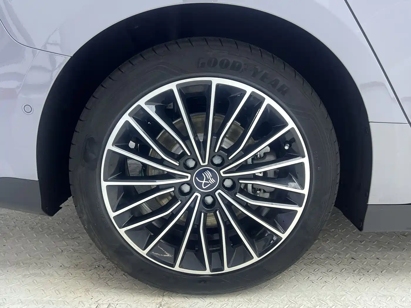 BYD Han 2025 DM-i Smart Driving Edition 125KM LiDAR Flagship фото 30
