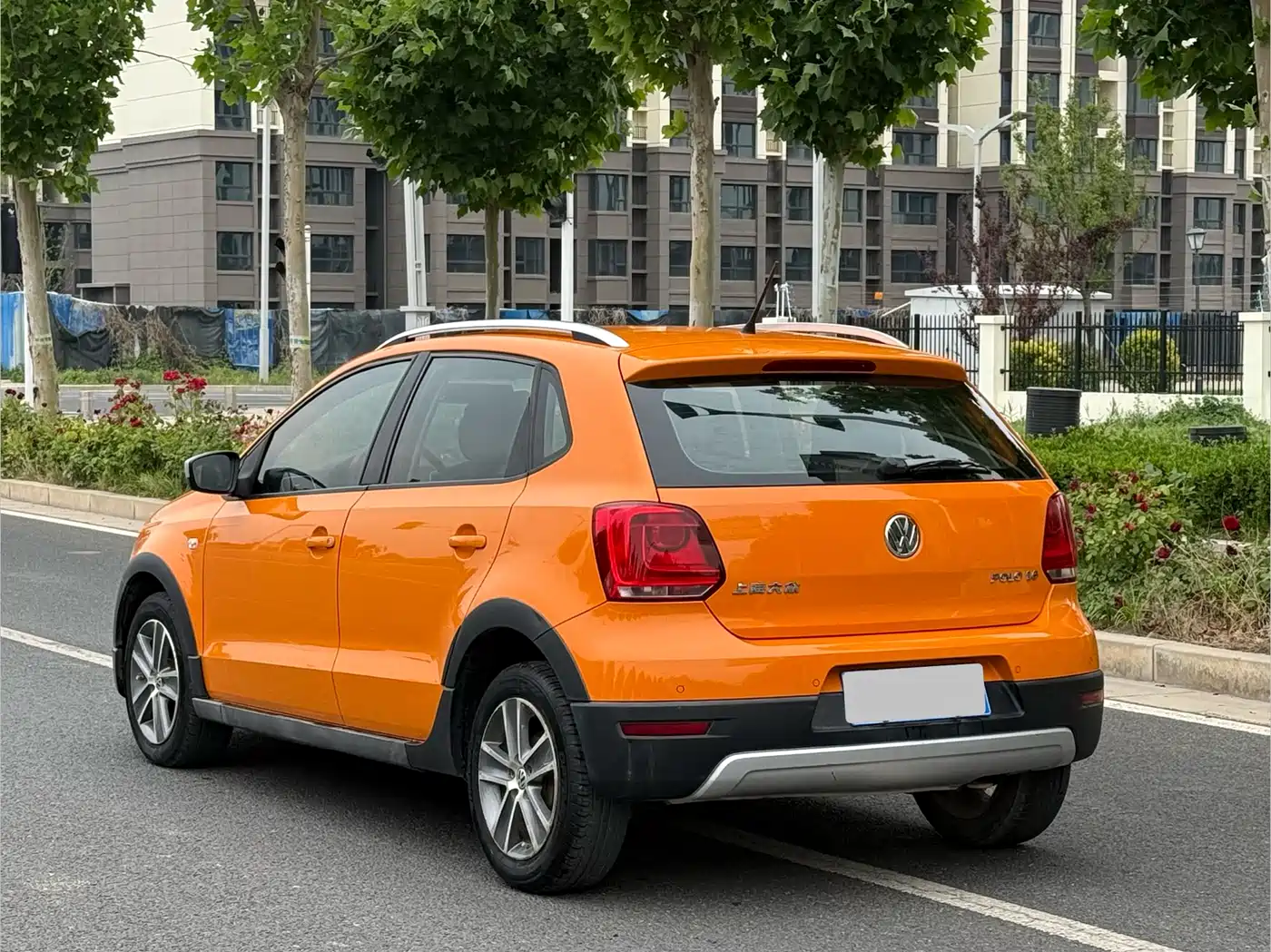 Volkswagen Polo 2012 1.6L Cross Polo AT фото 7