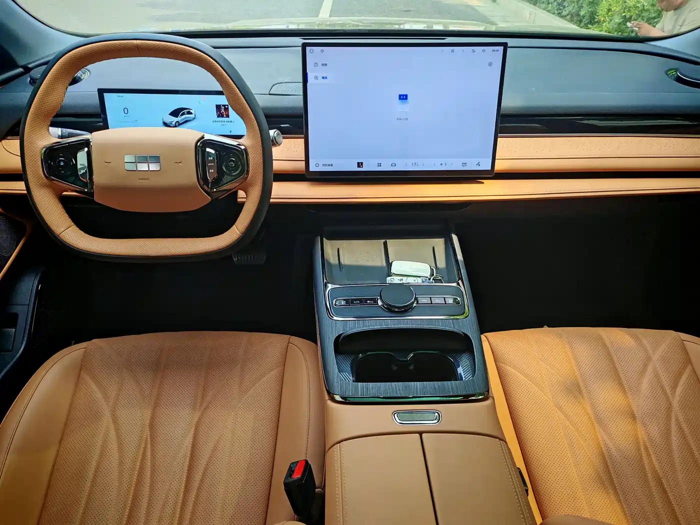 Geely Galaxy Galaxy Xingyao 8 2025 130km EM-i Premium Edition фото 6