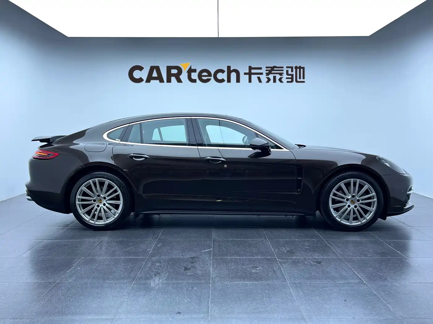 Porsche Panamera 2017 Panamera 3.0T фото 4