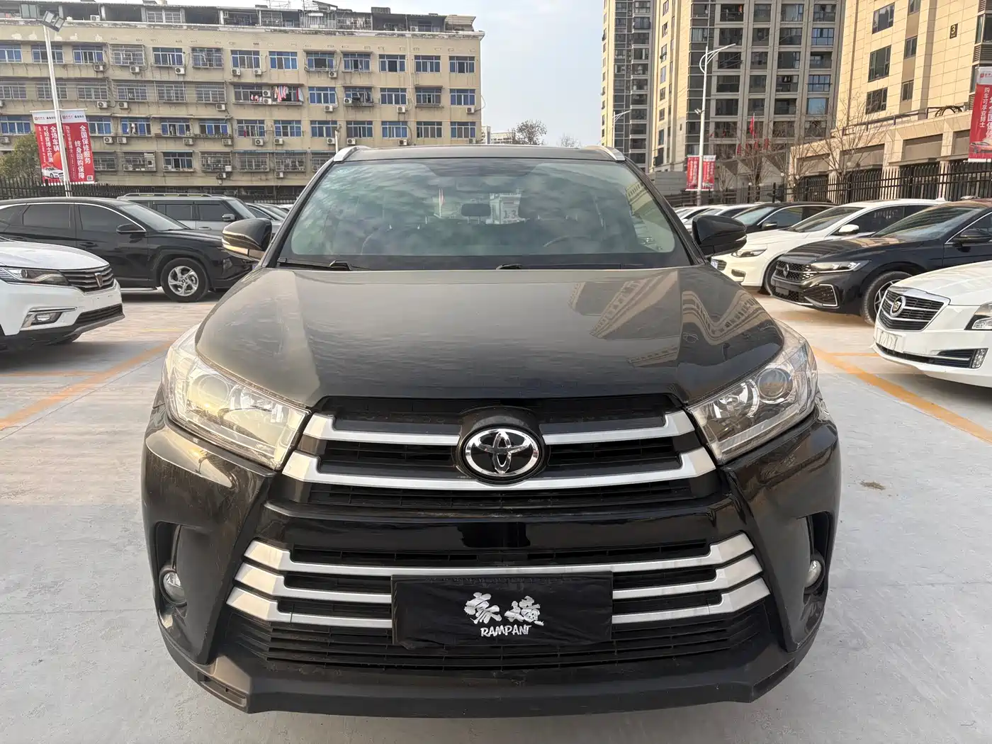 TOYOTA HIGHLANDER