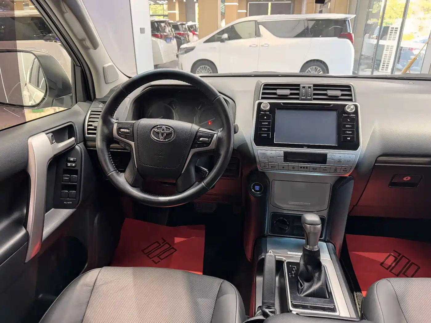 Toyota Prado 2018 3.5L Auto TX-L фото 13
