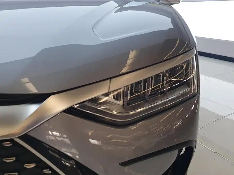 BYD Han 2022 DM-i 121KM Premium Edition фото 5
