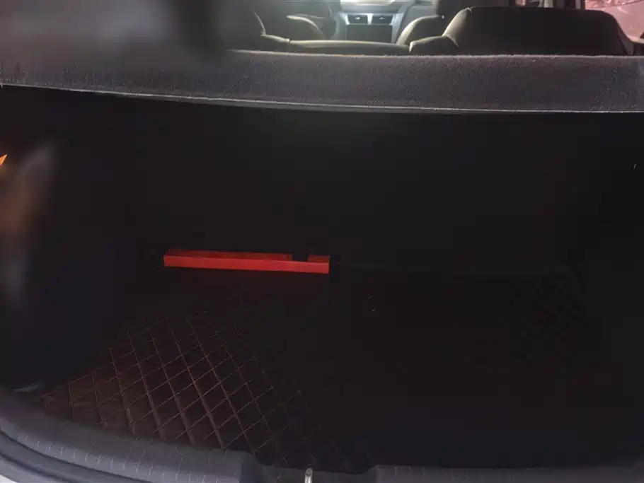 Hyundai Reina 2014 Model 1.4L Automatic GLX фото 4