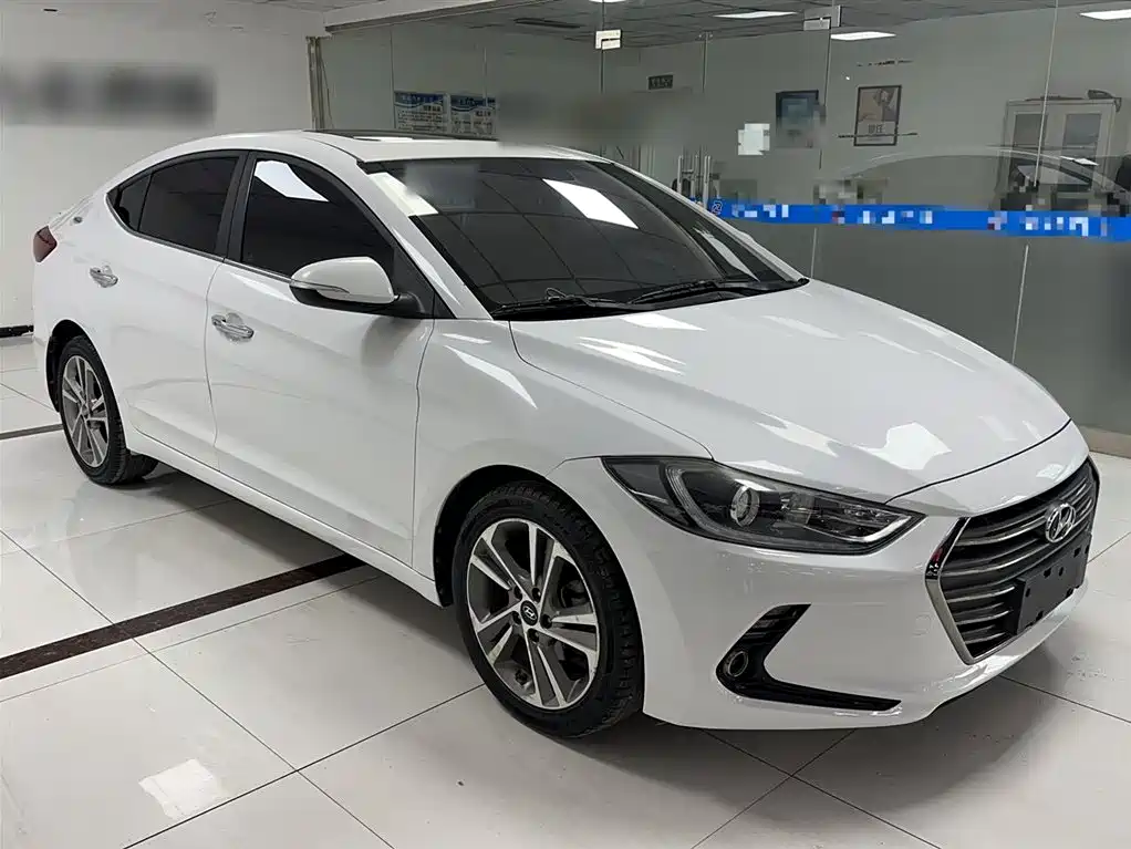 Hyundai Elantra 2016 Model 1.6L Automatic Smart Elite фото 10