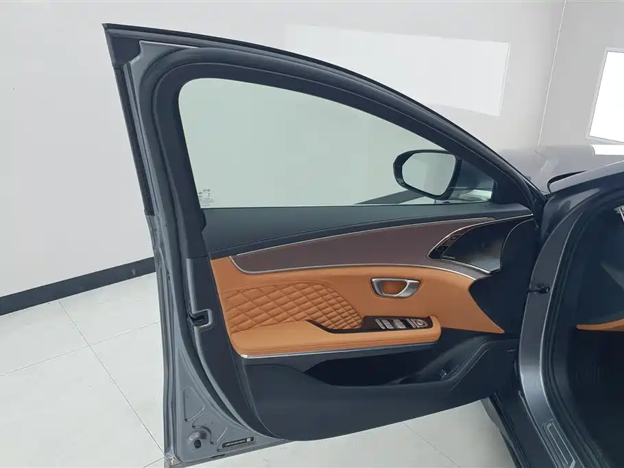 BYD Han 2022 DM-i 121KM Premium Edition фото 7