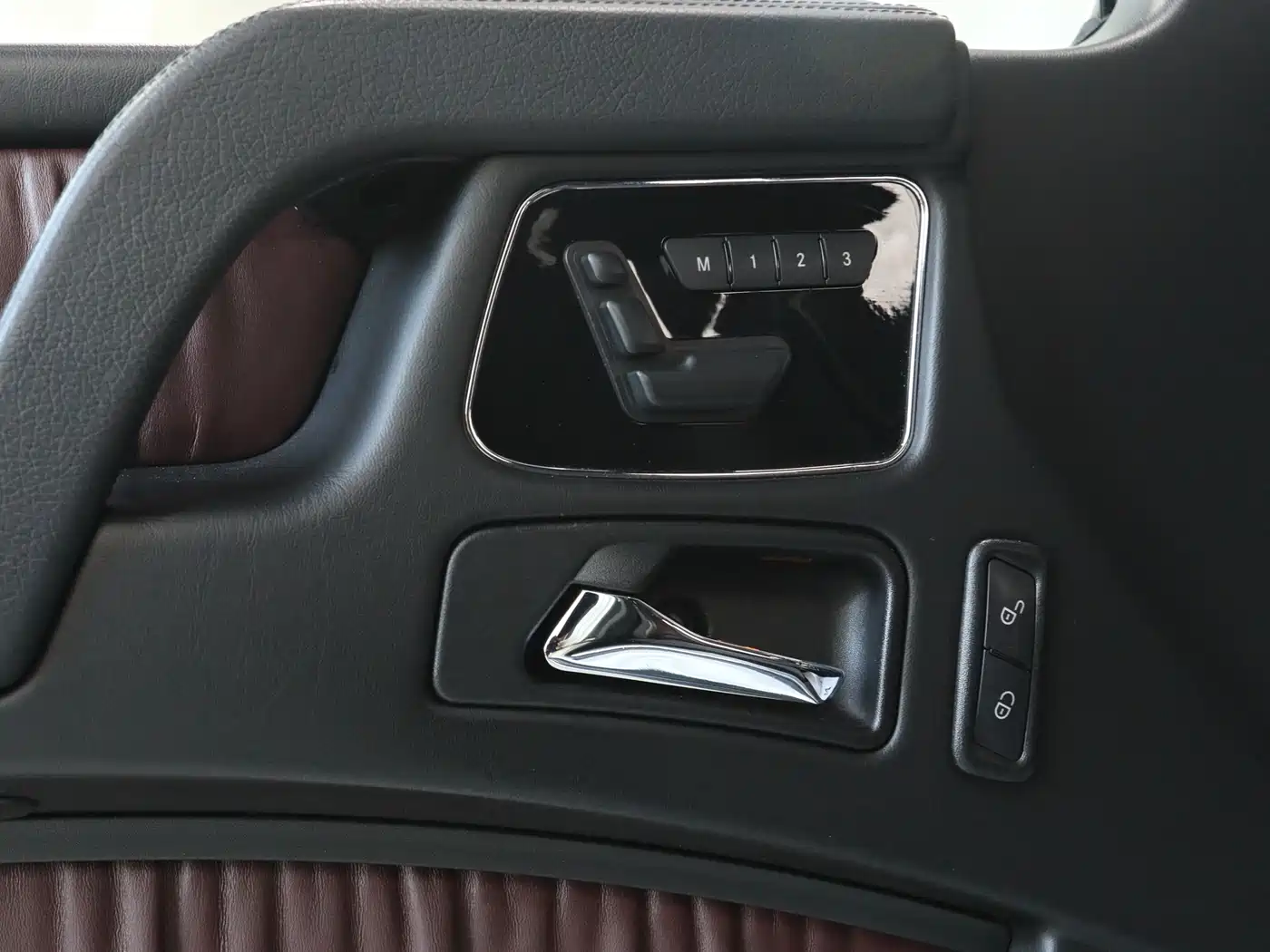 Mercedes-Benz G-Class AMG 2013 AMG G 63 фото 6