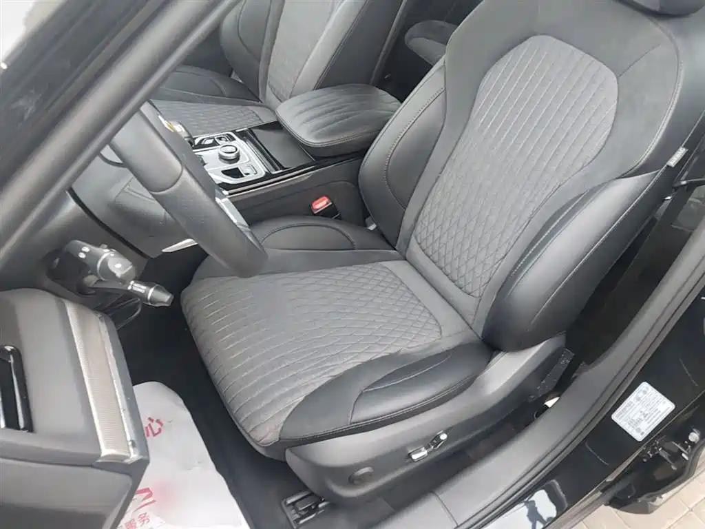 Hongqi HS5 2022 2.0T Smart Connect Joy Edition фото 15