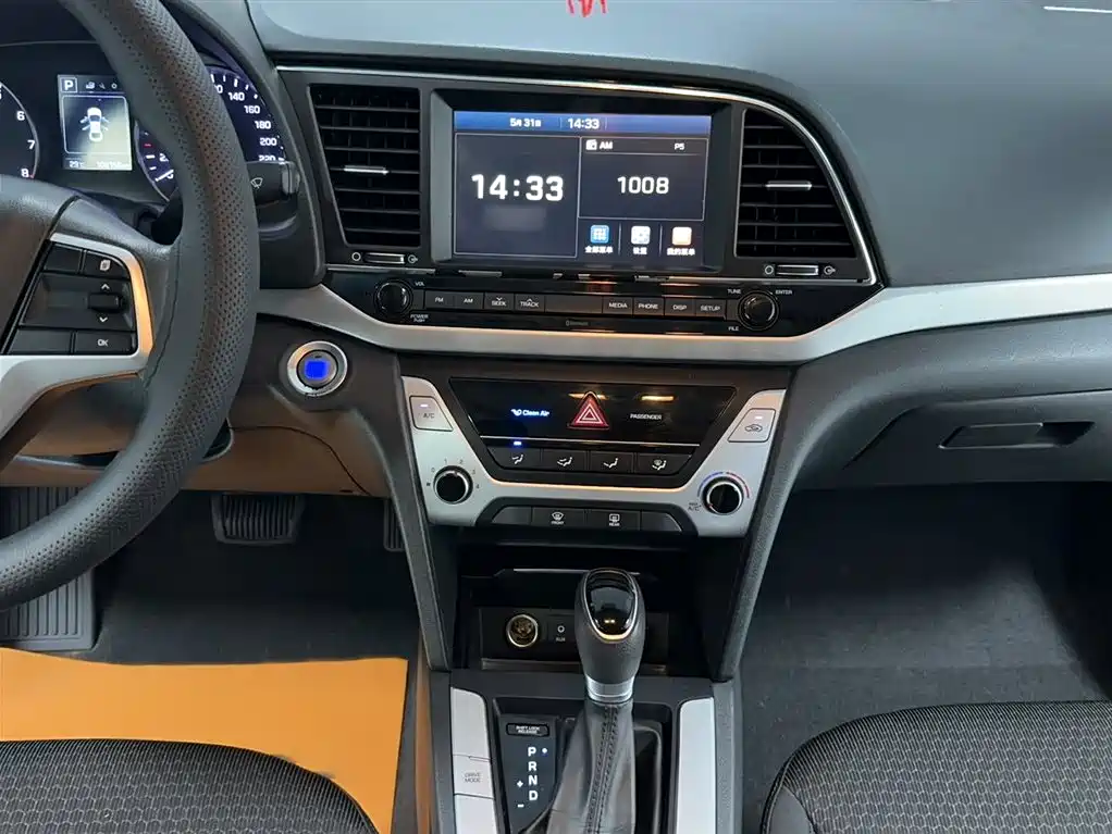 Hyundai Elantra 2016 Model 1.6L Automatic Smart Elite фото 8