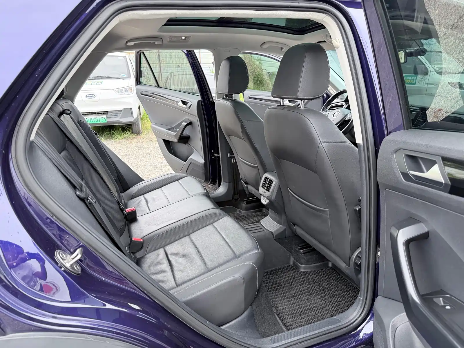 Фото 15 - Volkswagen T-ROC