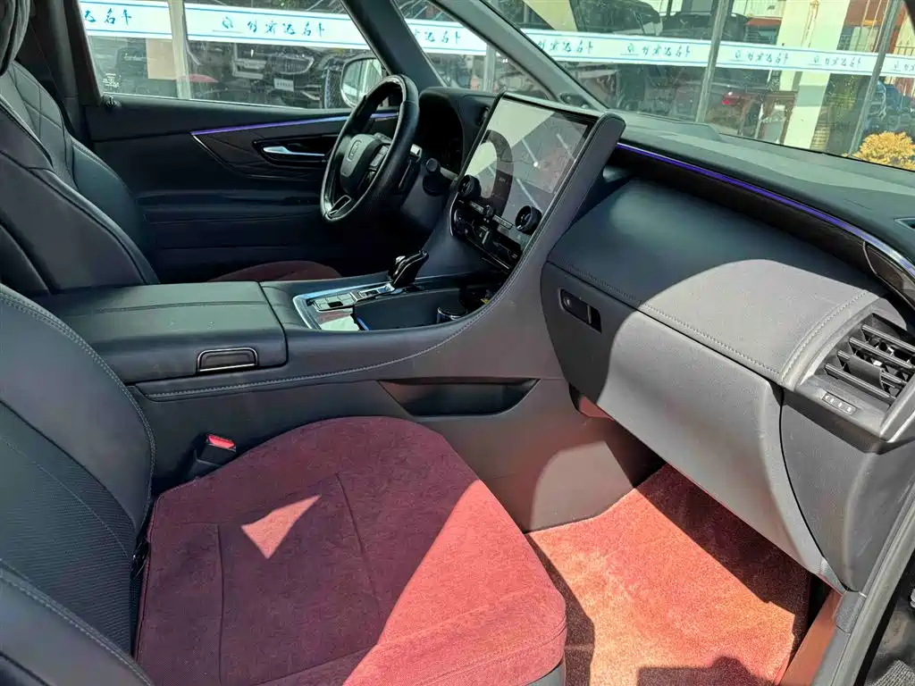 Toyota Vellfire 2024 Crown Hybrid 2.5L Premium Edition фото 10