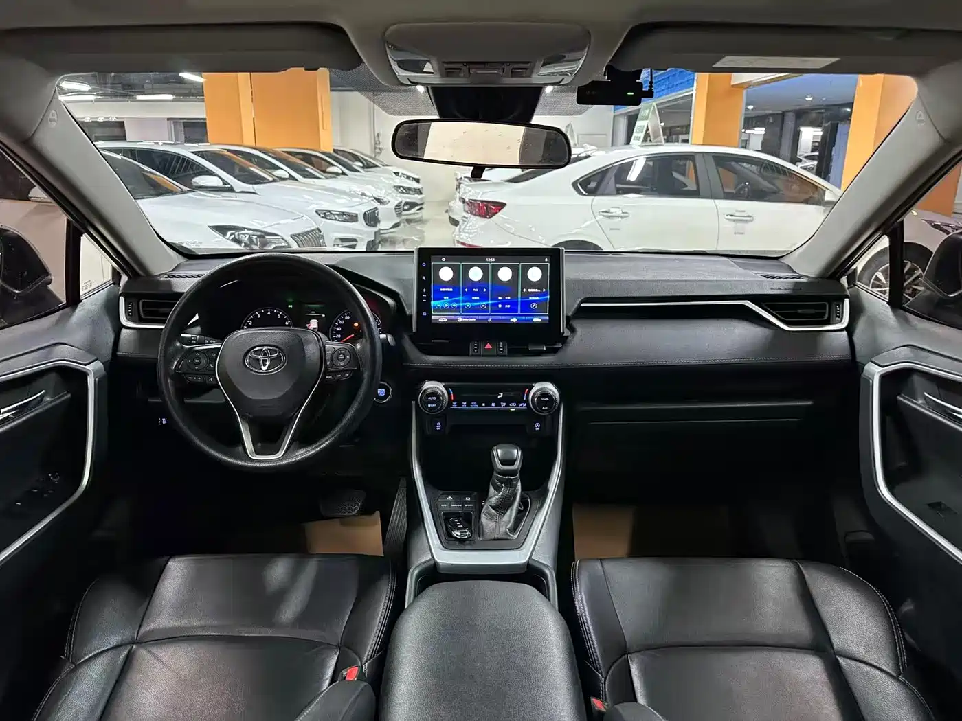 Toyota Wildlander 2020 2.0L CVT 2WD Luxury Edition фото 4