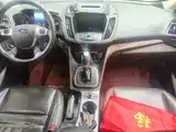 Фото 12 - Ford Kuga