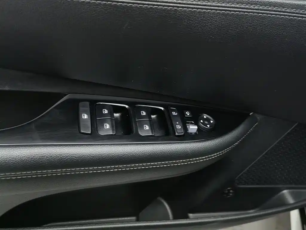 HYUNDAI NAME PICTURE