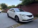 Фото 3 - Roewe 360
