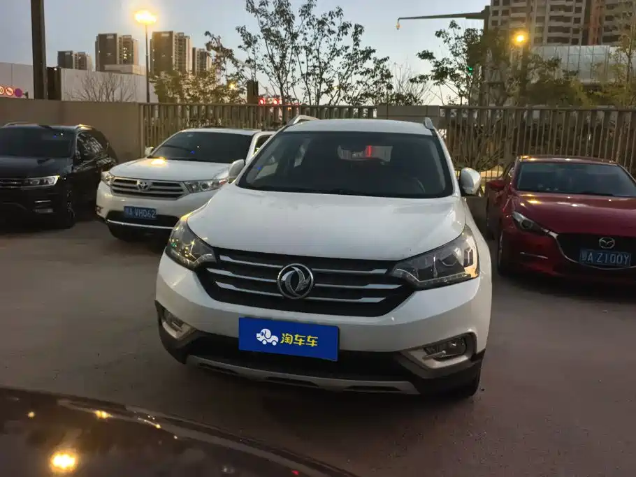 Dongfeng Aeolus Dongfeng Fengshen AX7 2015 2015 2.0L Automatic Smart Joy