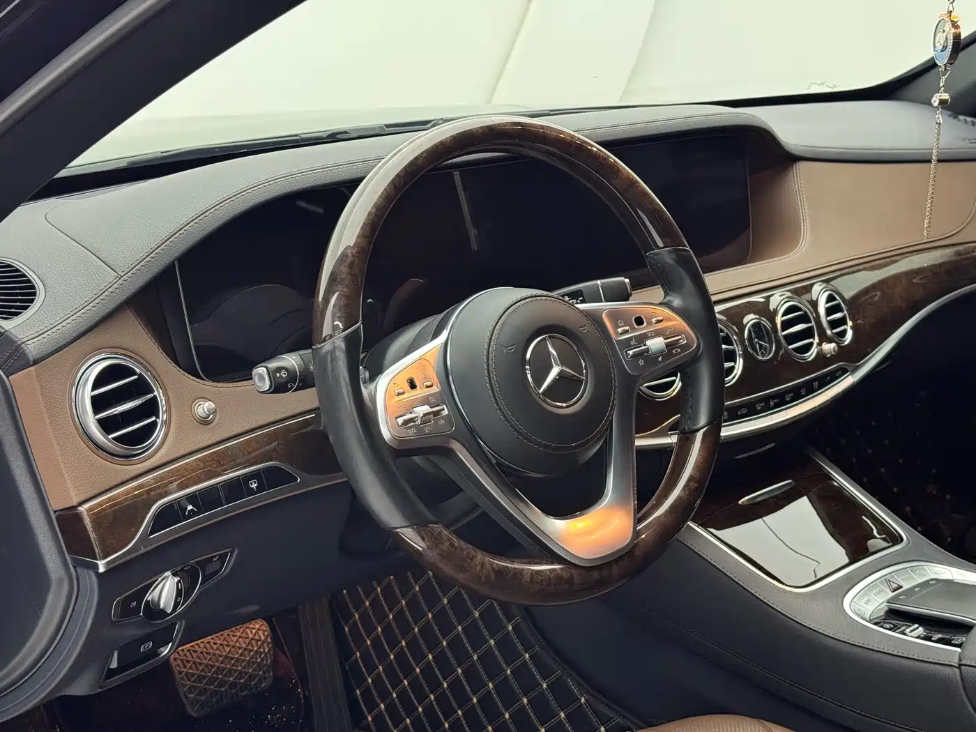 Mercedes-Benz S-Class 2019 S 350 L Premium Ultimate Edition фото 6