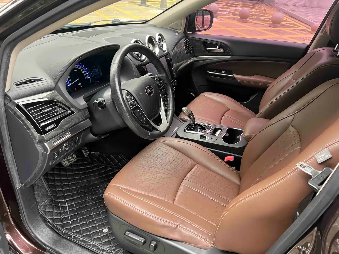 BYD S7 2016 2016 2.0T Automatic Premium Model