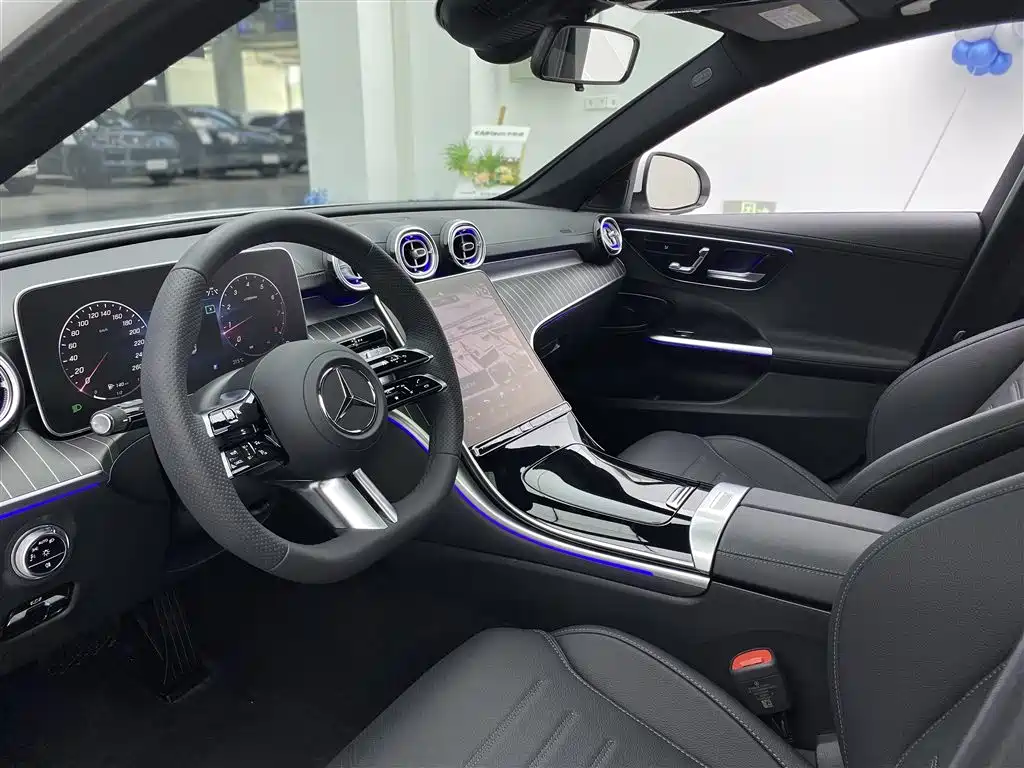Mercedes-Benz C-Class 2023 Facelift C 260 L Sport Edition фото 5