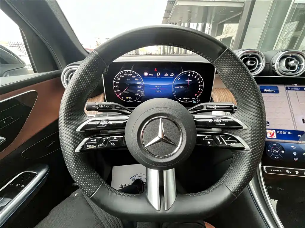 Mercedes-Benz GLC New Energy 2025 350 e L 4MATIC Collector's Edition фото 13