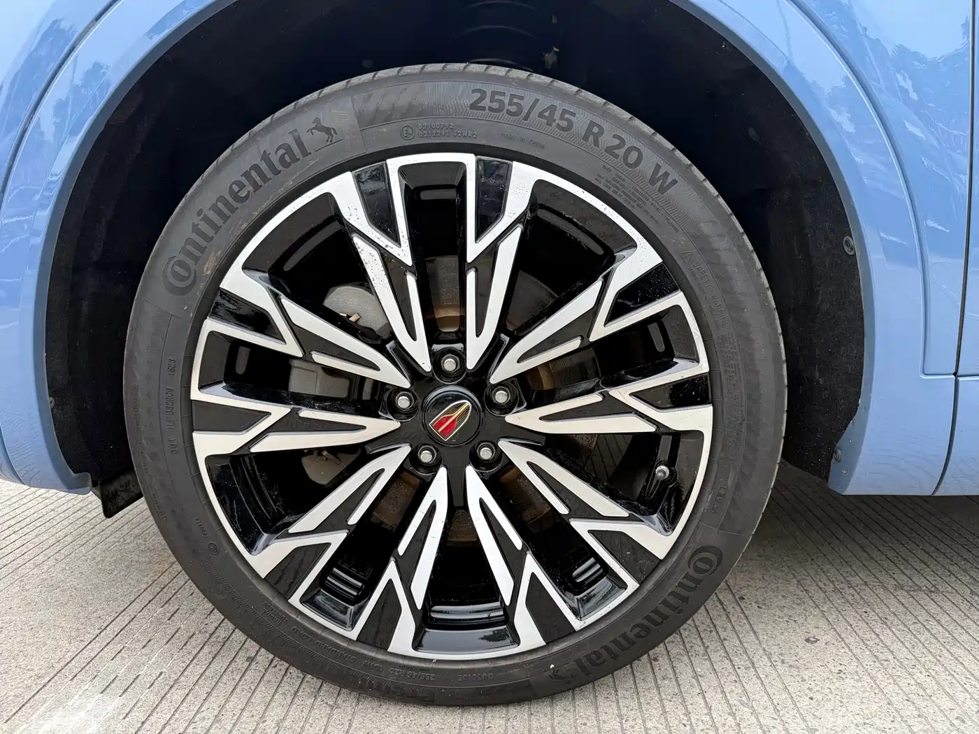 Hongqi HS5 2023 2.0T 4WD Flag Leader Pro фото 8