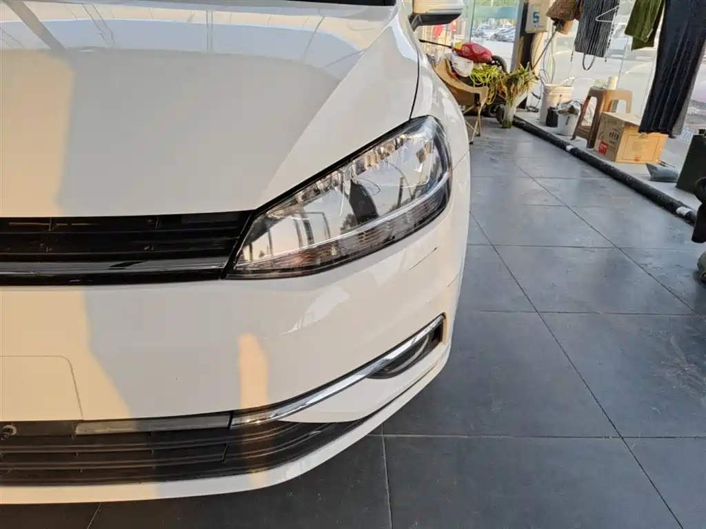 Volkswagen Golf 2020 280TSI DSG Comfort фото 24