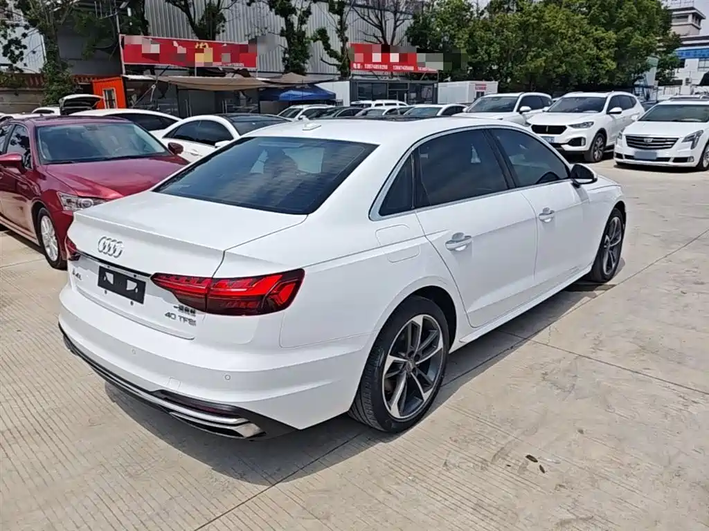 AUDI A4L