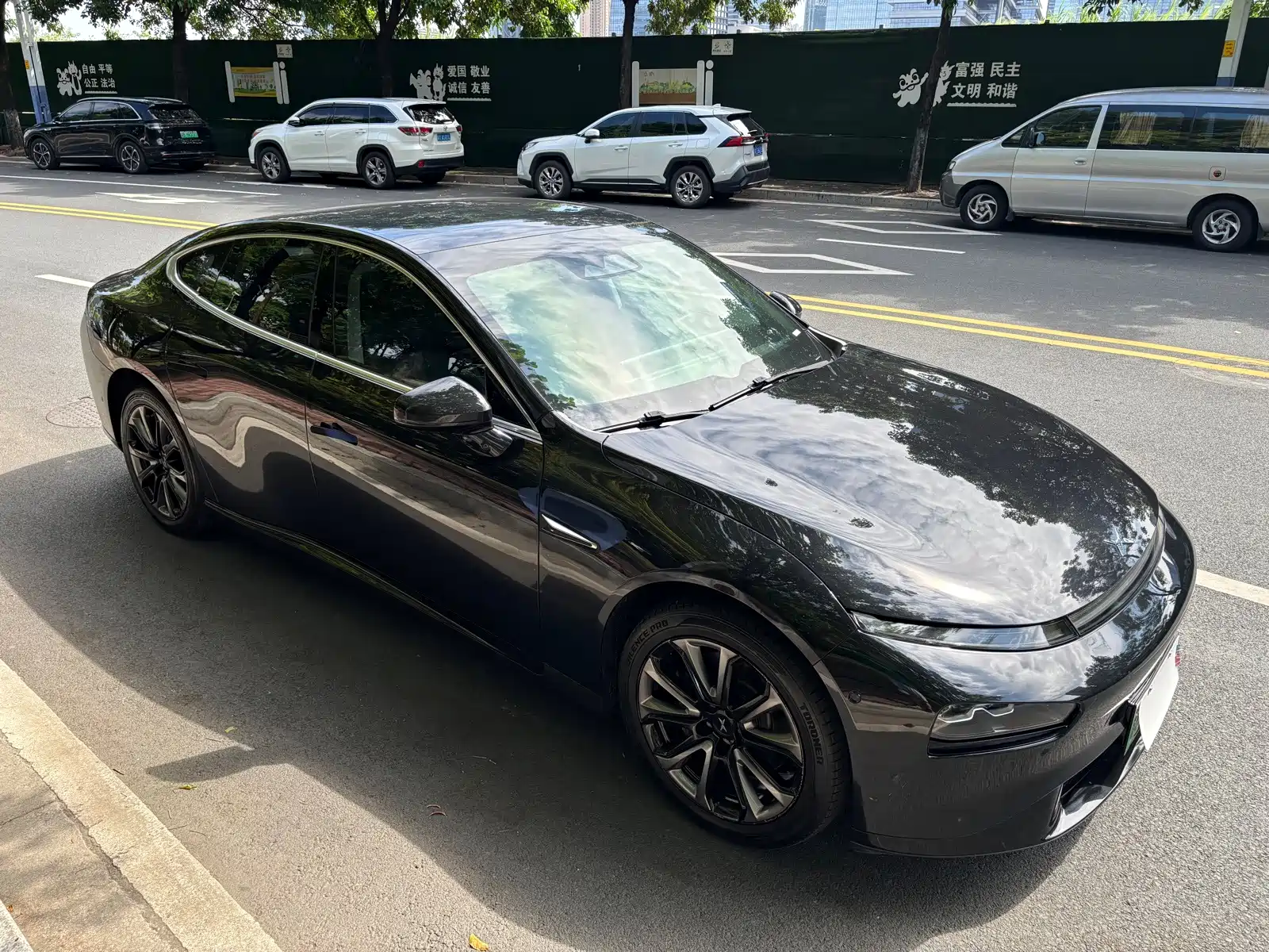 Фото 29 - XPeng P7