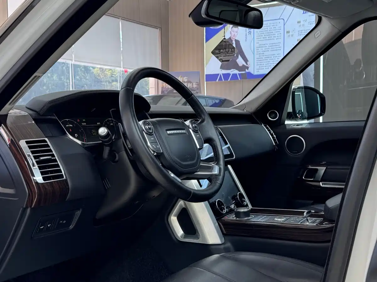 Land Rover Range Rover 2016 2016 3.0 SC V6 Vogue