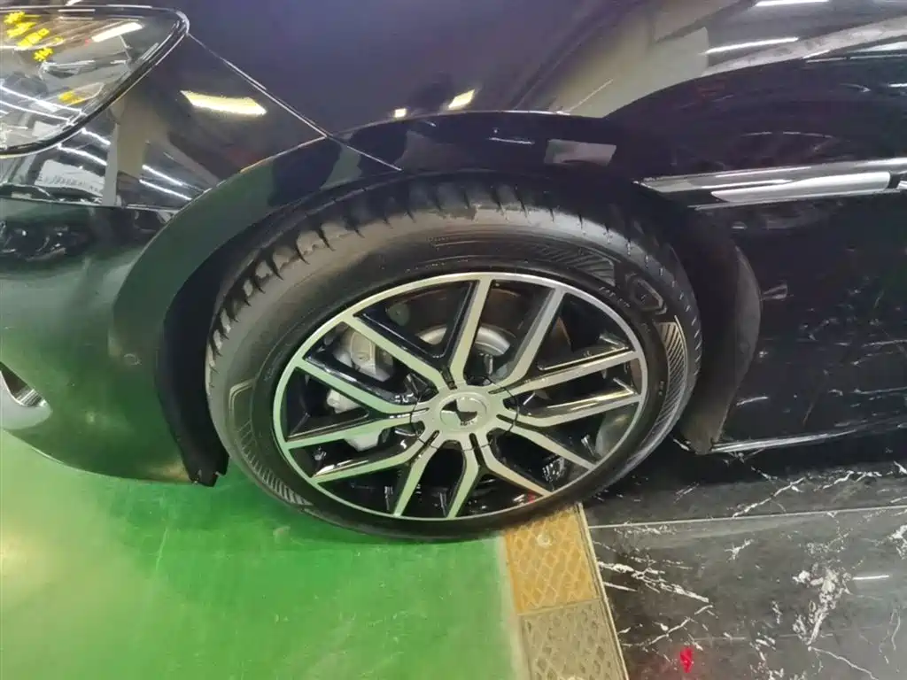 Denza Z9 2024 Model 1100km AWD Max Edition фото 23