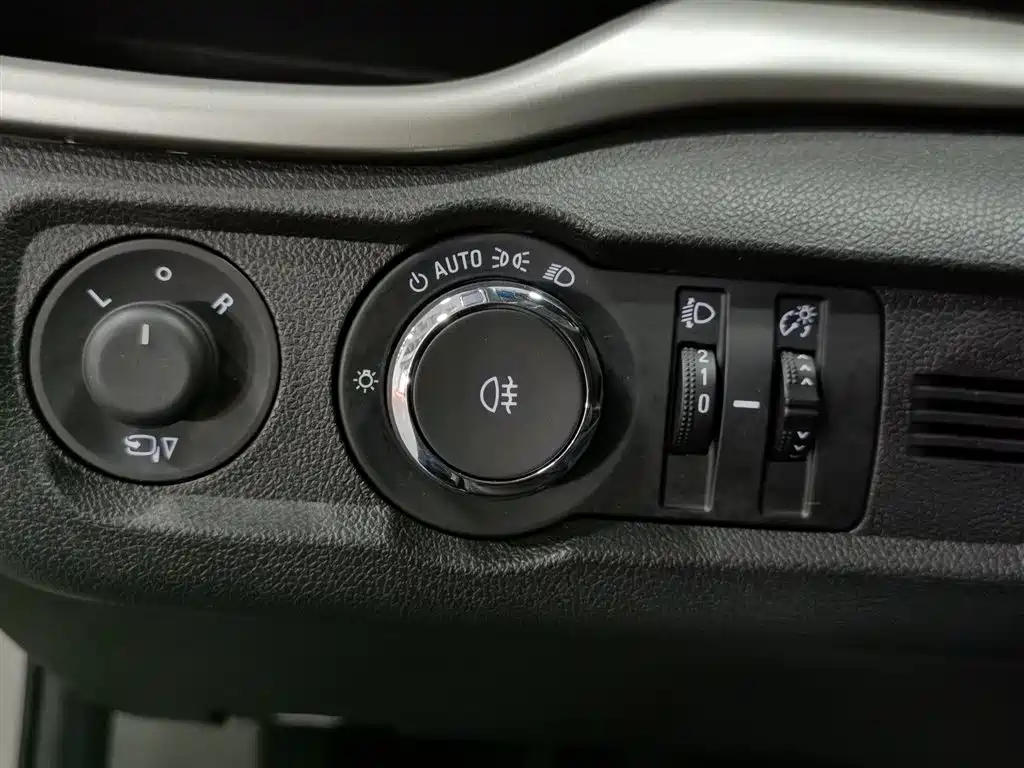 Buick Excelle GT 2018 18T Automatic Elite фото 21