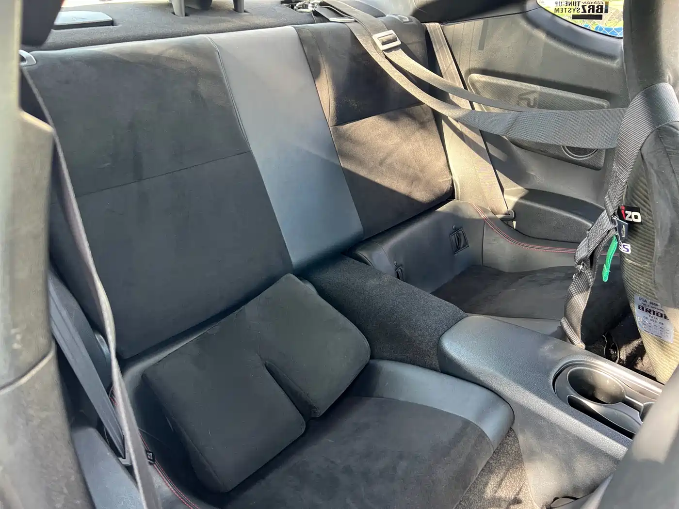 Subaru BRZ 2015 2.0i Manual фото 14
