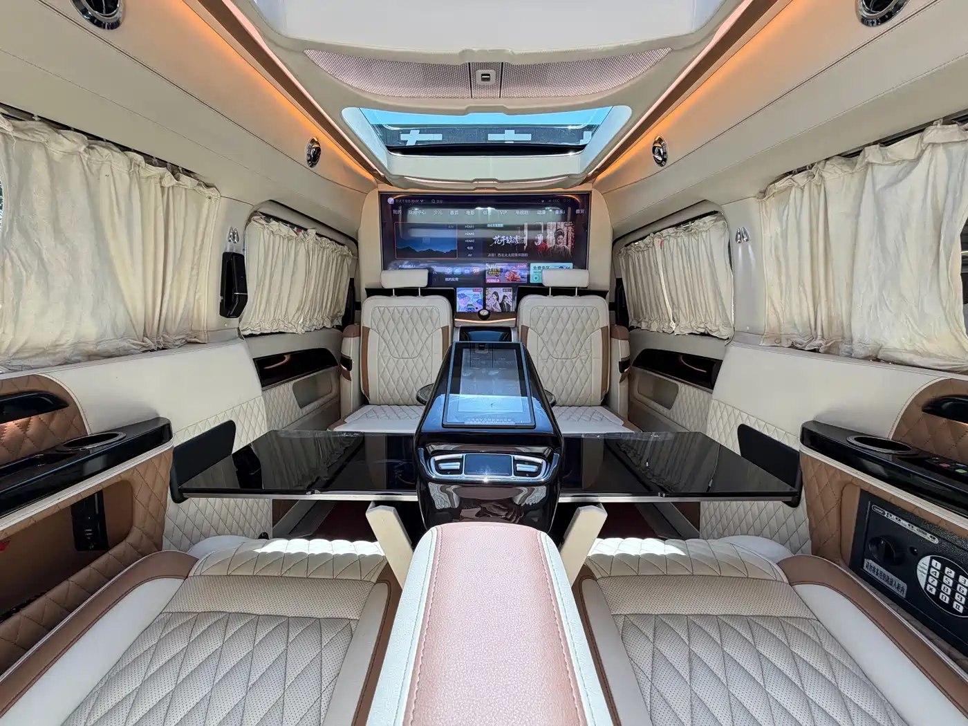 Mercedes-Benz V-Class 2018 2018 V 260 L Premium Long Version China V