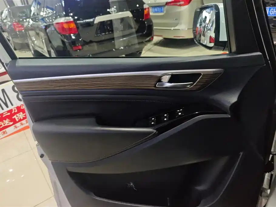 GAC Trumpchi Trumpchi M8 2021 Leading Show Series 390T Ultimate Edition фото 7