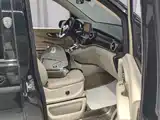 Фото 25 - Mercedes-Benz V-Class