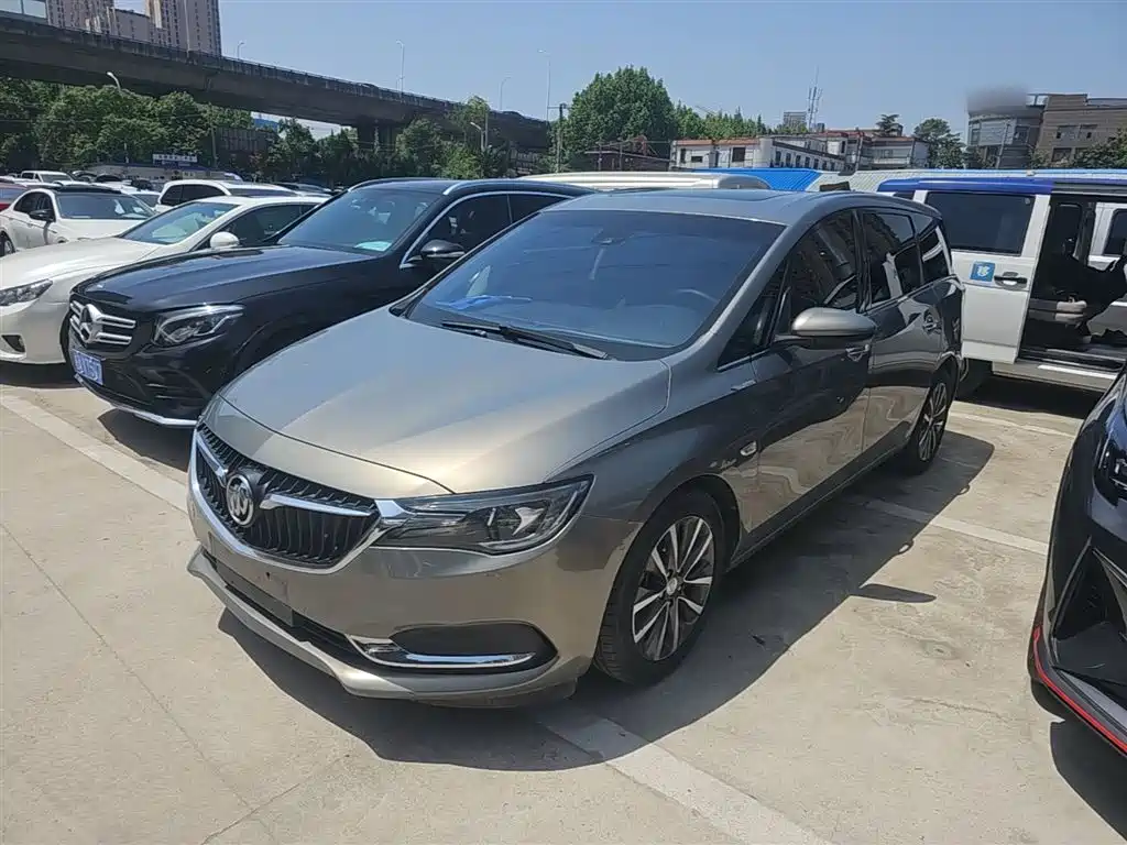 Buick GL6 2018 18T 6-Seater Premium