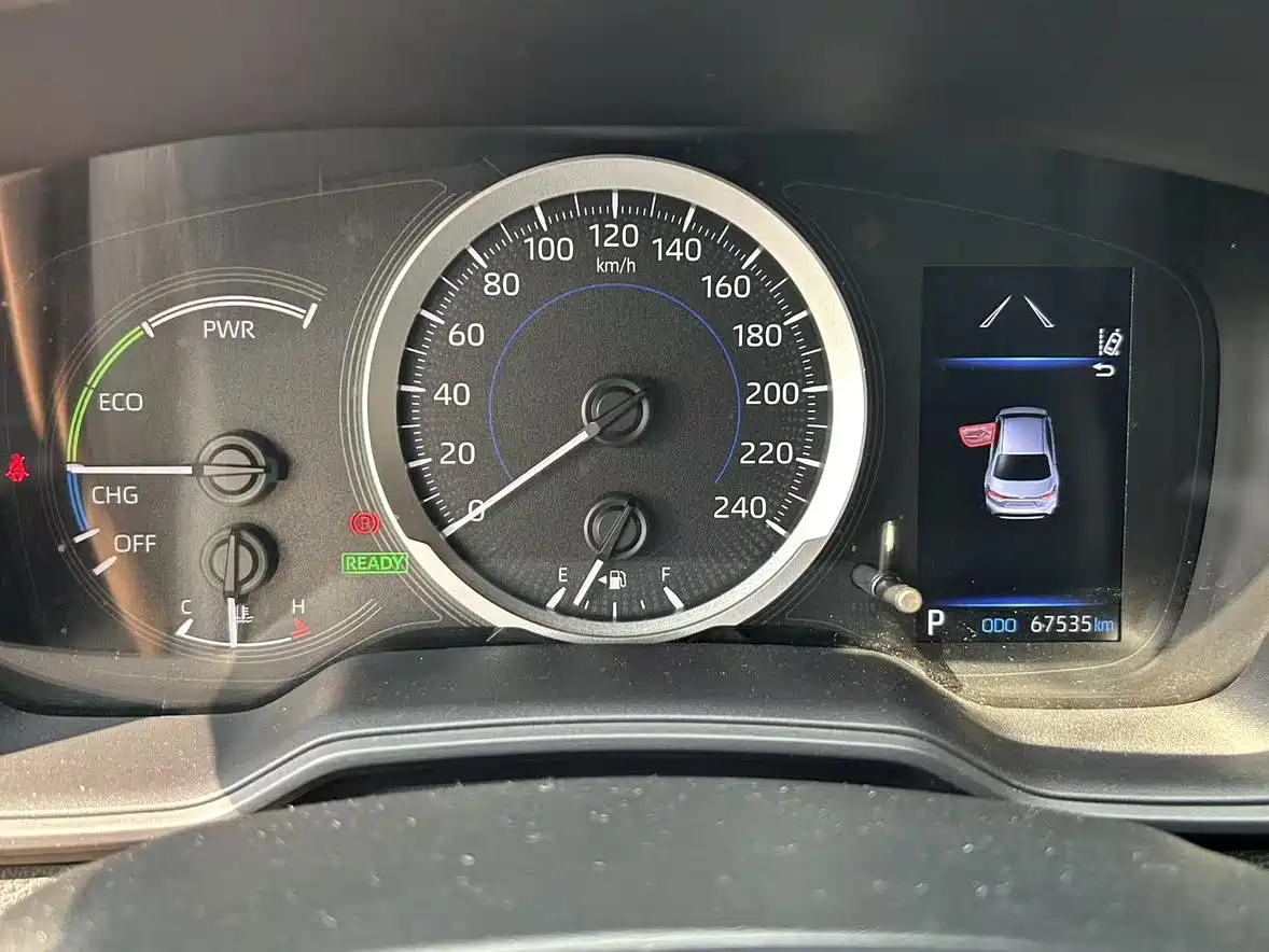 Toyota Levin 2022 Dual Engine 1.8H E-CVT Leading Edition фото 14